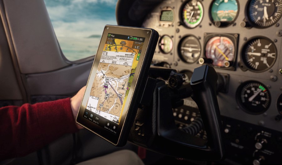 Garmin® Unveils the aera® 760 Portable Aviation GPS